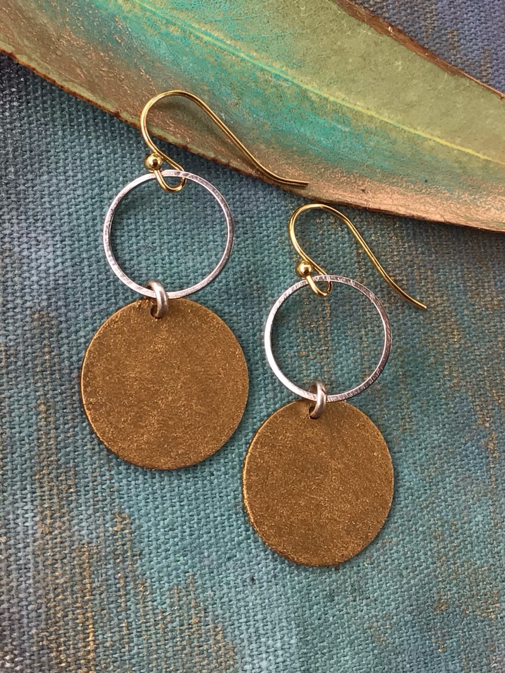 Sundance Charm Circle Earrings New